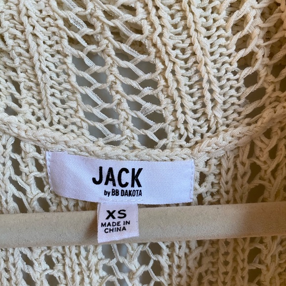 JACK by BB Dakota crocheted fringe top! - Picture 3 of 4